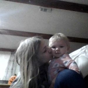 Meet your Posher, Kendra